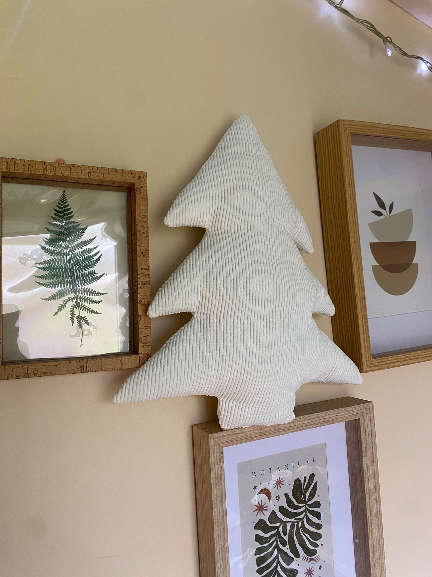 Coussin décoratif en forme de sapin de Noël